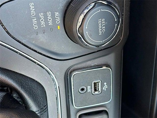 used 2019 Jeep Cherokee car, priced at $11,499