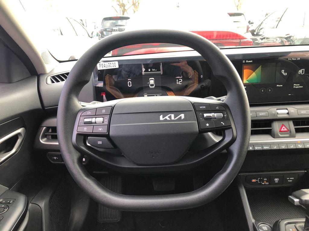 new 2025 Kia K4 car, priced at $22,552