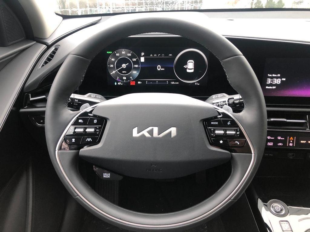 new 2025 Kia Niro EV car, priced at $31,205