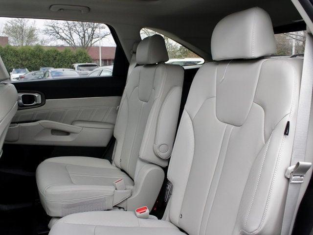 new 2025 Kia Sorento car, priced at $43,303