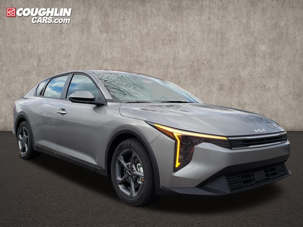new 2025 Kia K4 car, priced at $22,178