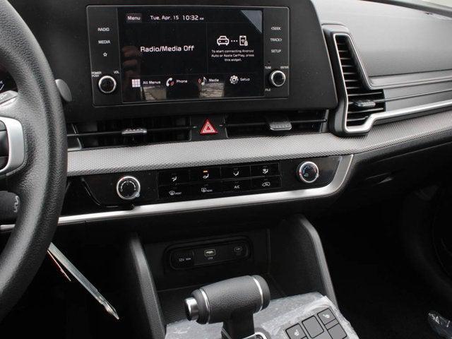 new 2025 Kia Sportage car, priced at $29,335