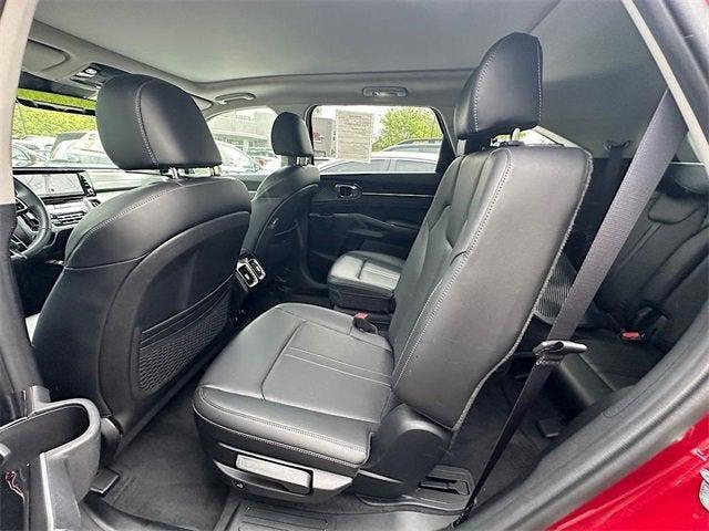 used 2023 Kia Sorento car, priced at $32,996
