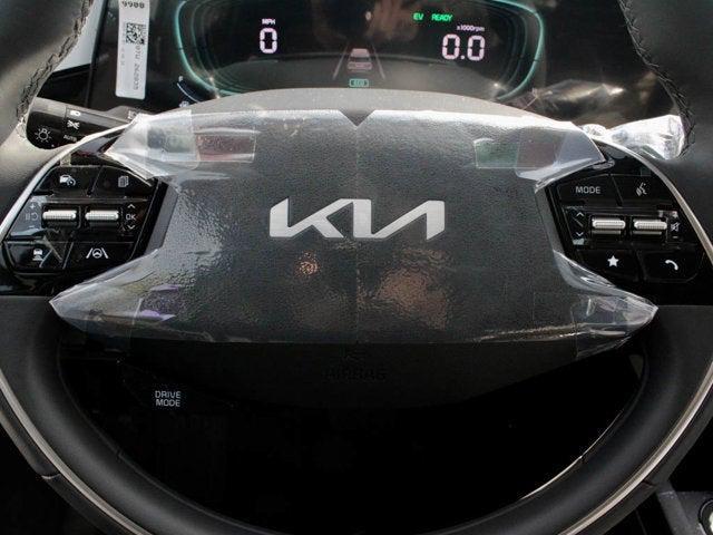 new 2025 Kia Niro car, priced at $30,103