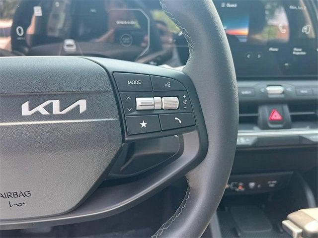 new 2025 Kia K4 car, priced at $24,111