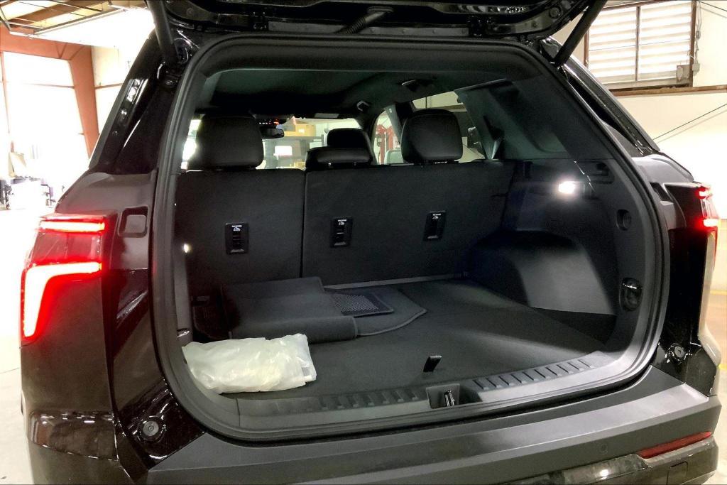 new 2026 Chevrolet Equinox car, priced at $36,965