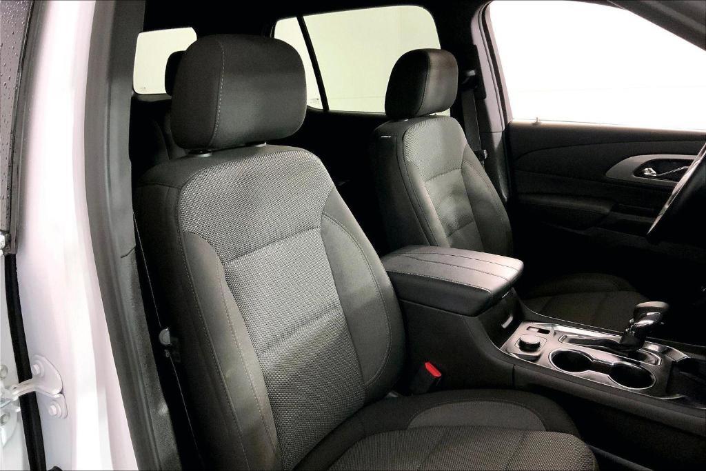 used 2023 Chevrolet Traverse car, priced at $26,000