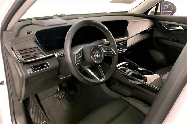 used 2025 Buick Envision car, priced at $27,000