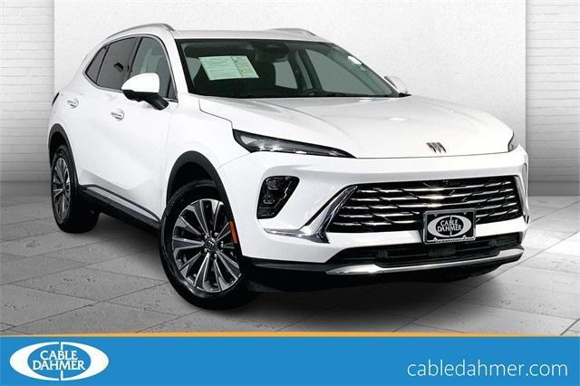 used 2025 Buick Envision car, priced at $27,000