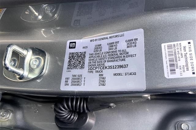 new 2025 Chevrolet Colorado car, priced at $39,920