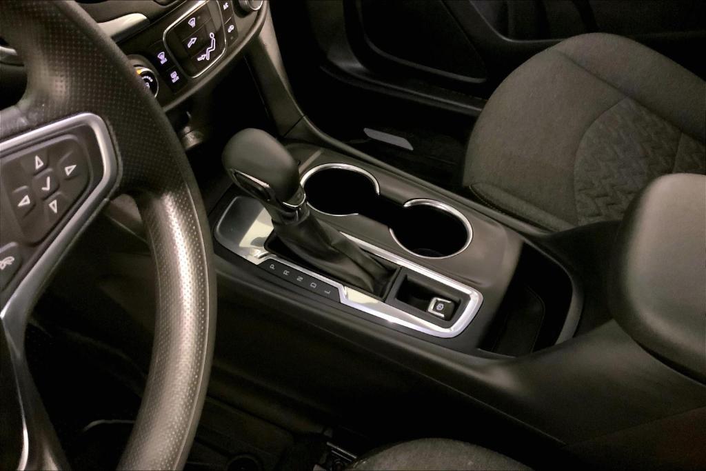 used 2022 Chevrolet Equinox car, priced at $21,000