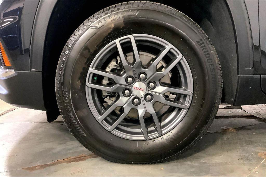 used 2025 GMC Acadia car, priced at $31,000