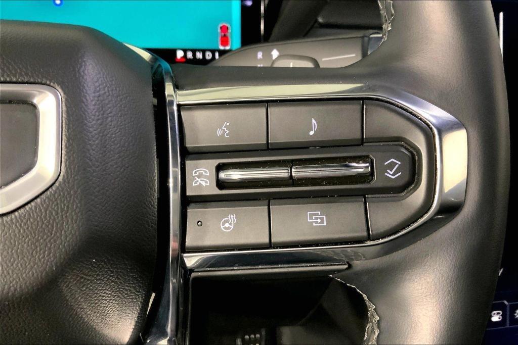 used 2025 GMC Acadia car, priced at $31,000