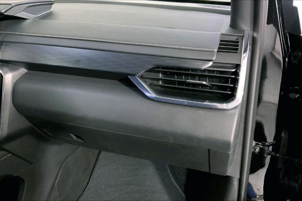 used 2025 GMC Acadia car, priced at $31,000