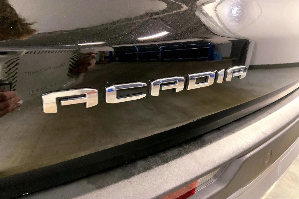 used 2025 GMC Acadia car, priced at $31,000