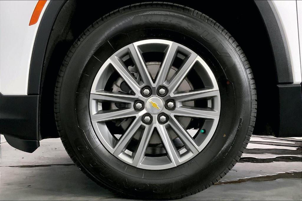 used 2023 Chevrolet Traverse car, priced at $24,250