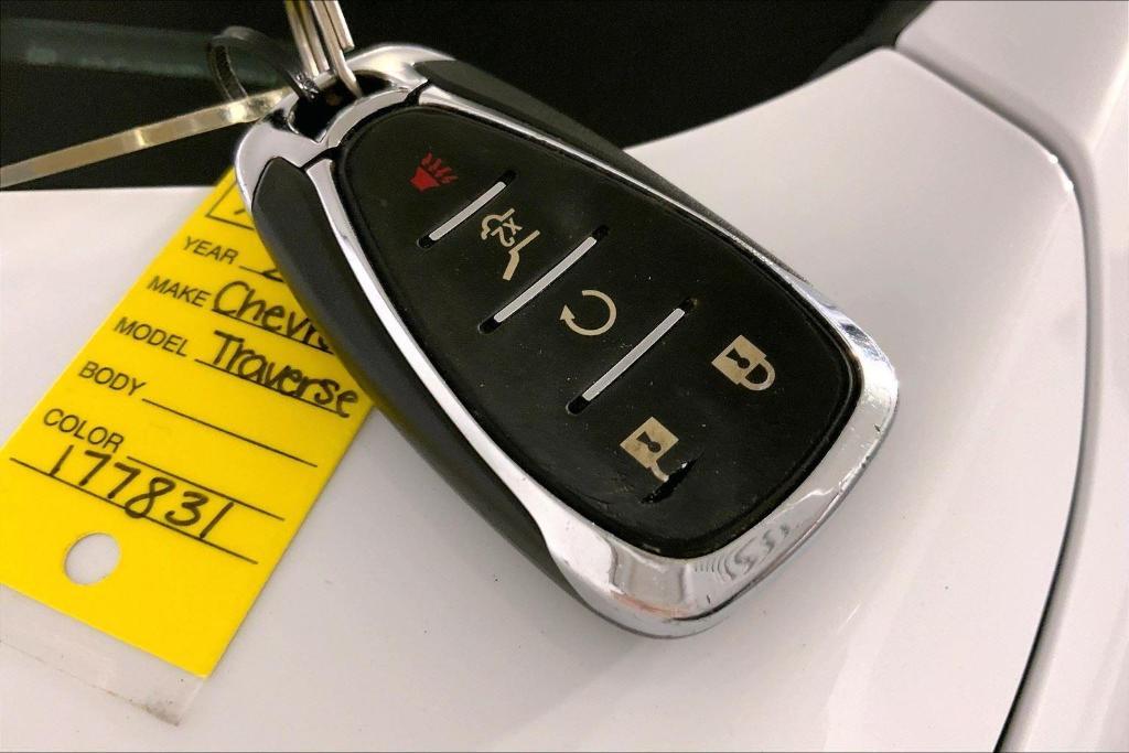 used 2023 Chevrolet Traverse car, priced at $24,250