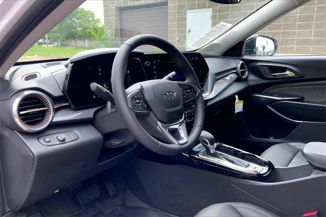 new 2025 Chevrolet Trax car, priced at $27,935