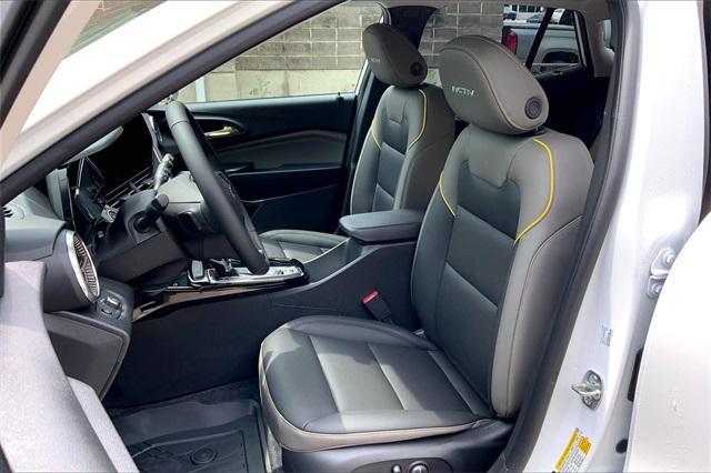 new 2025 Chevrolet Trax car, priced at $27,935