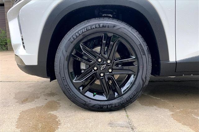 new 2025 Chevrolet Trax car, priced at $27,935