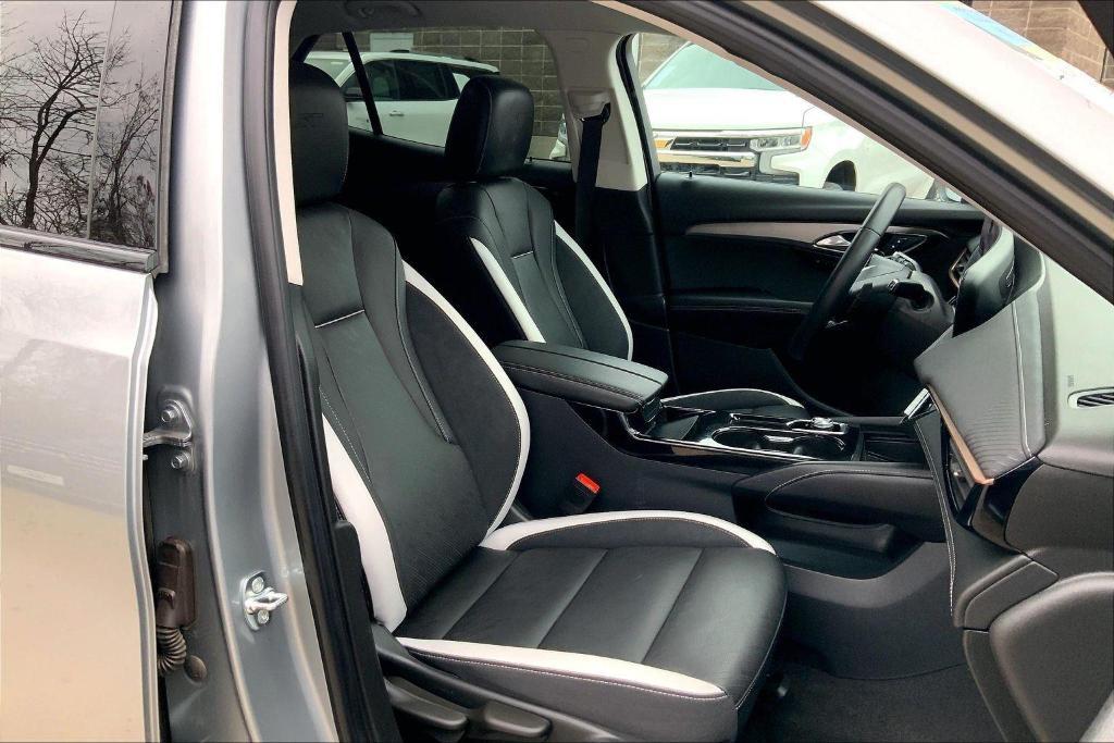 used 2025 Buick Envision car, priced at $29,500