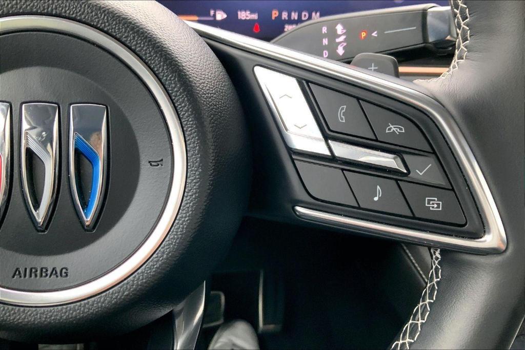 used 2025 Buick Envision car, priced at $29,500