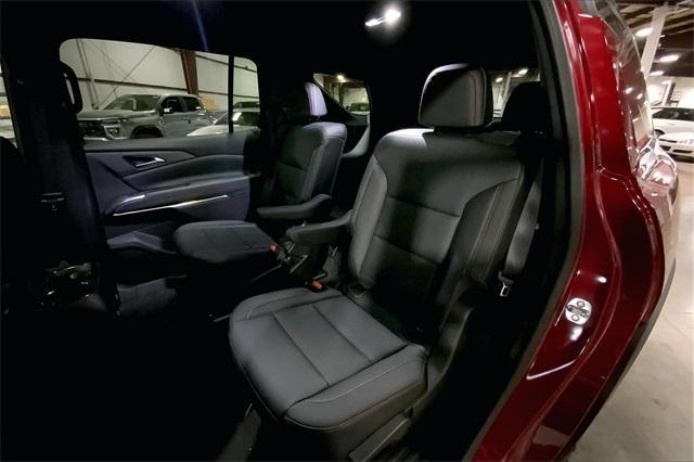 new 2025 Chevrolet Traverse car, priced at $50,465