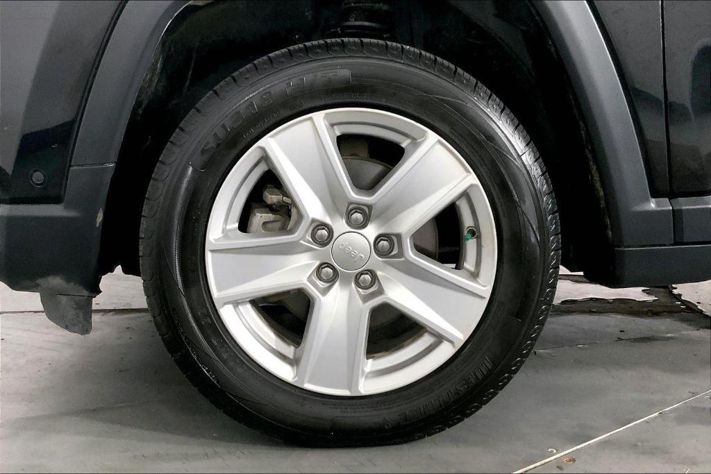 used 2022 Jeep Compass car, priced at $18,000