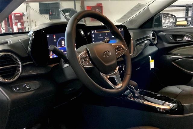 new 2025 Chevrolet Trax car, priced at $27,835