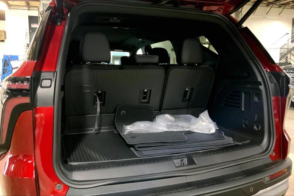 new 2026 Chevrolet Traverse car, priced at $50,465