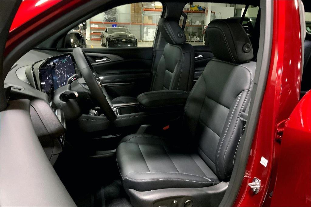 new 2026 Chevrolet Traverse car, priced at $50,465