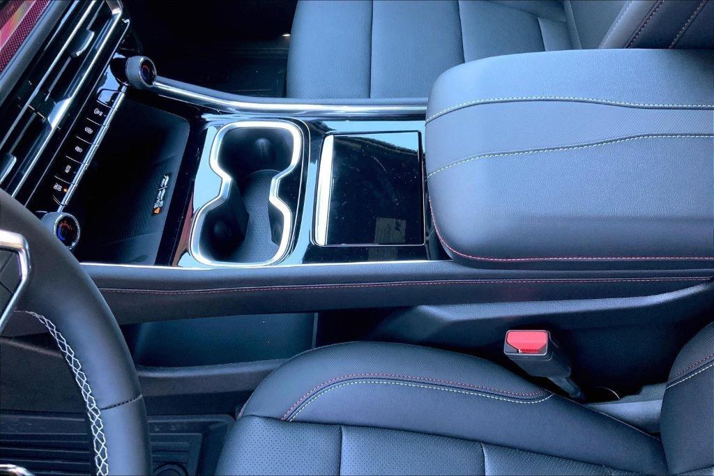 new 2026 Chevrolet Traverse car, priced at $54,615