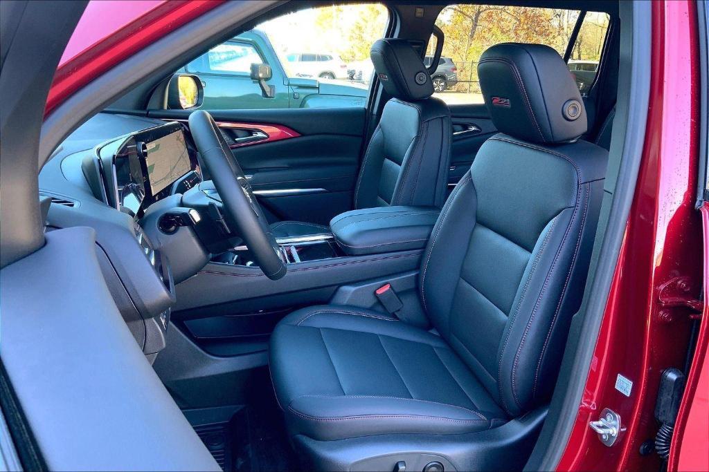 new 2026 Chevrolet Traverse car, priced at $54,615