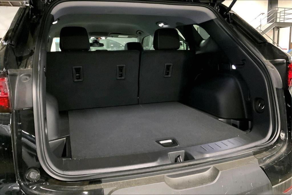 new 2025 Chevrolet Blazer car, priced at $39,330