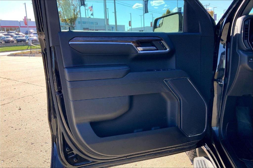 used 2024 GMC Sierra 1500 car, priced at $44,500