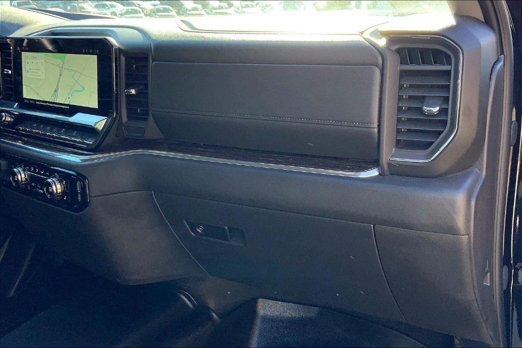 used 2024 GMC Sierra 1500 car, priced at $43,000