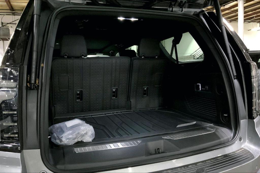 new 2026 Chevrolet Suburban car, priced at $99,300