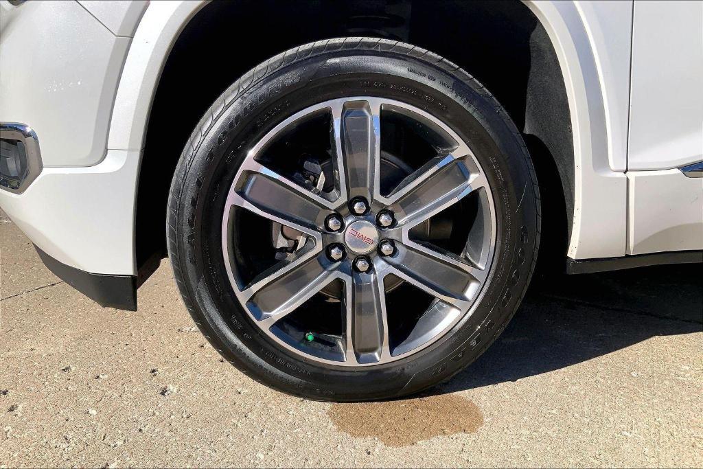 used 2019 GMC Acadia car, priced at $21,000