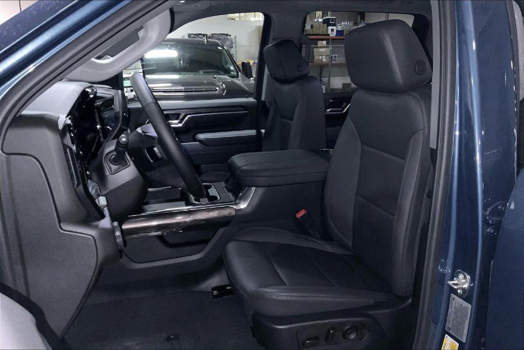 new 2025 Chevrolet Silverado 2500 car, priced at $70,230