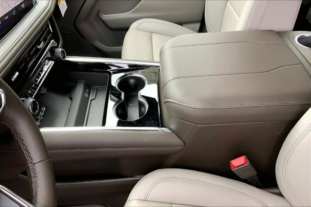 new 2026 Chevrolet Suburban car, priced at $81,580