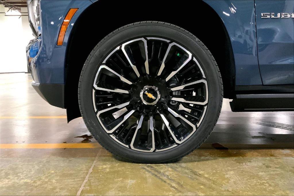 new 2026 Chevrolet Suburban car, priced at $100,900