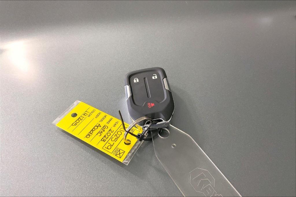 used 2023 GMC Acadia car, priced at $26,500