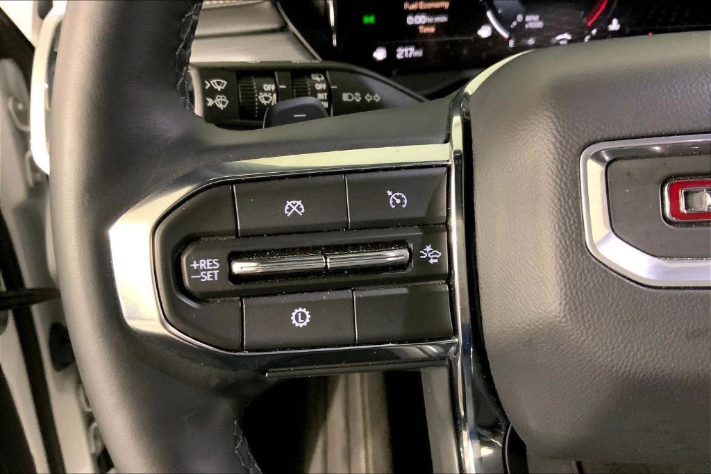 used 2025 GMC Acadia car, priced at $34,500