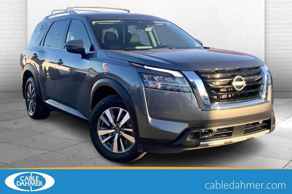 used 2024 Nissan Pathfinder car, priced at $33,000