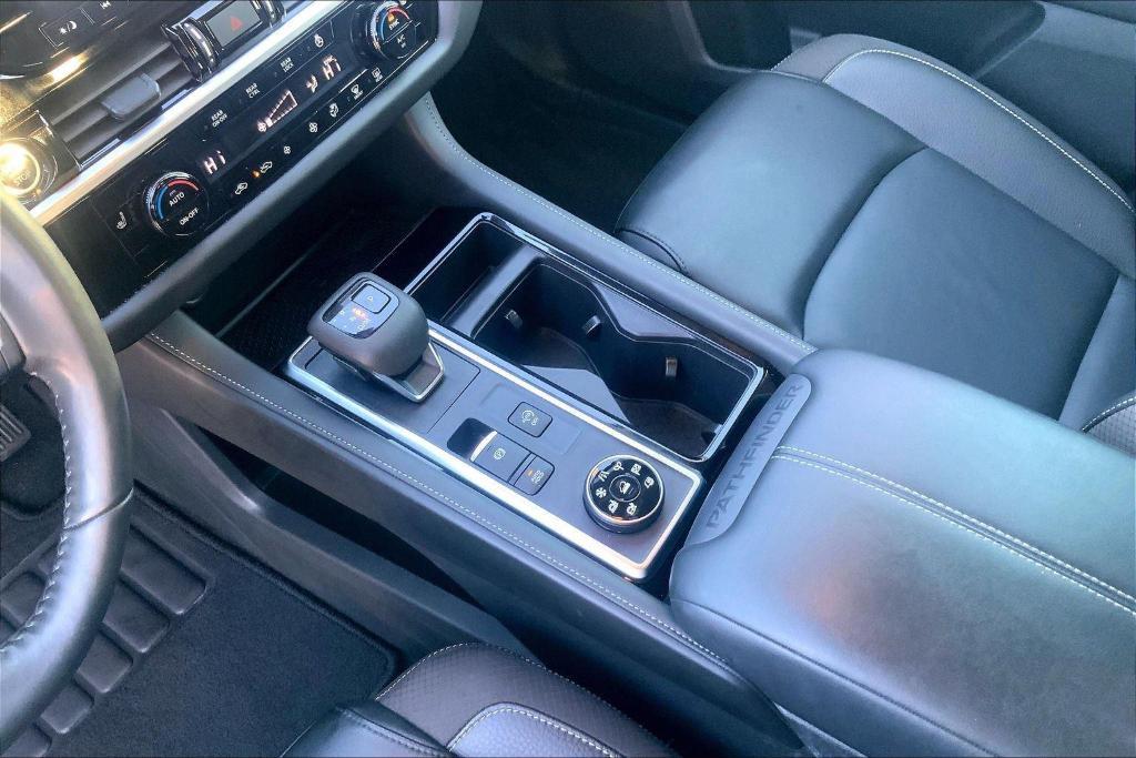 used 2024 Nissan Pathfinder car, priced at $33,000