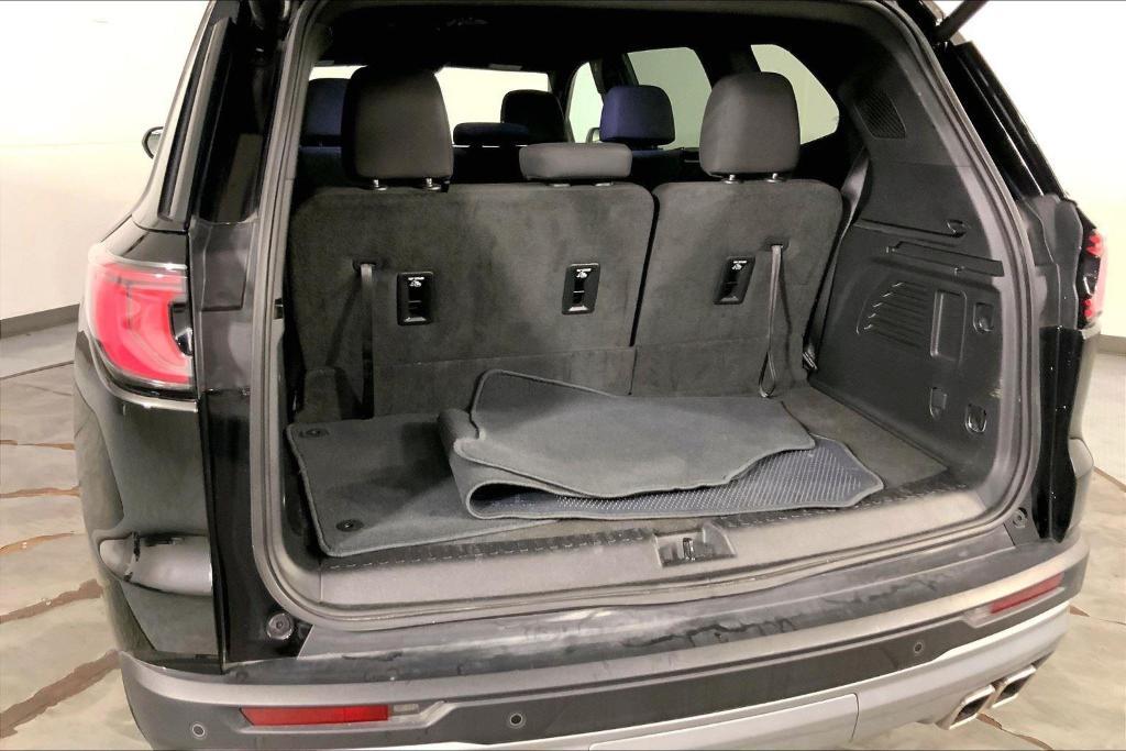 used 2025 GMC Acadia car, priced at $33,500