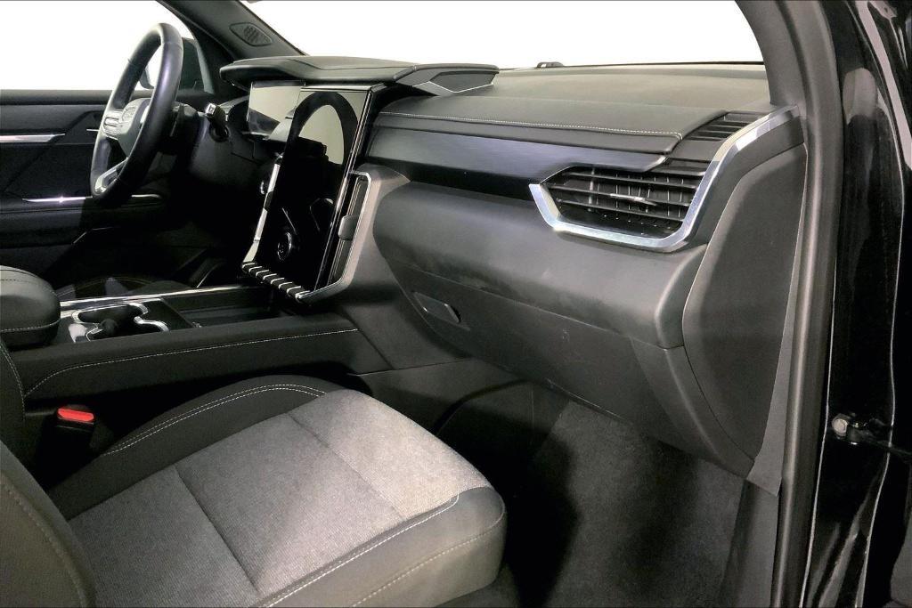 used 2025 GMC Acadia car, priced at $33,500