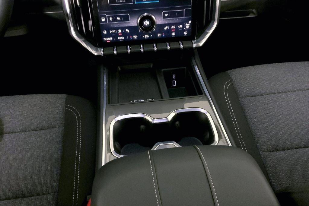 used 2025 GMC Acadia car, priced at $33,500