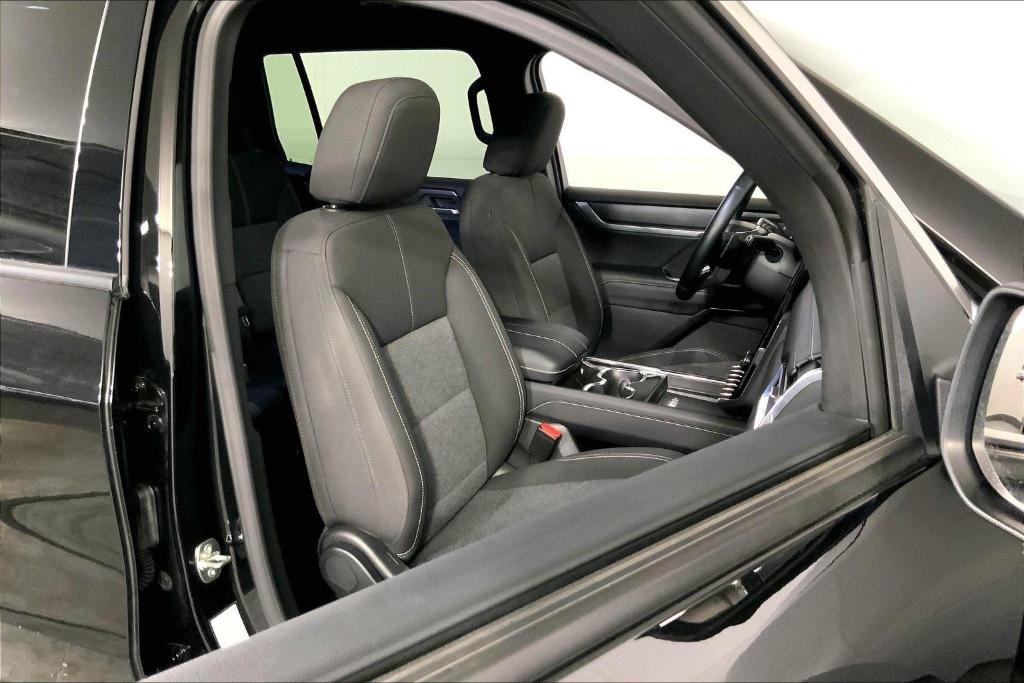 used 2025 GMC Acadia car, priced at $33,500