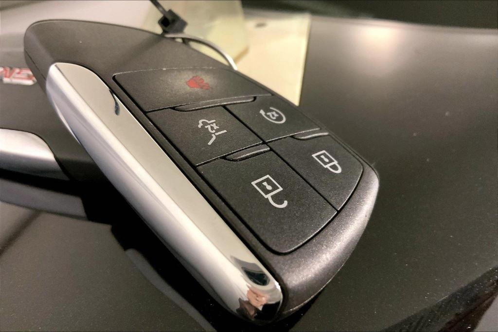 used 2025 GMC Acadia car, priced at $33,500